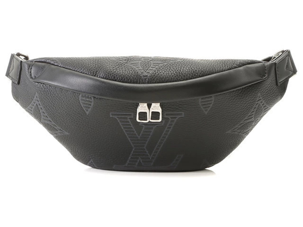 Louis Vuitton Giant Monogram Discovery Bumbag NM